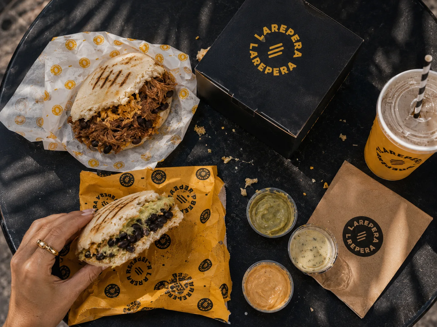La Repera packaging and food